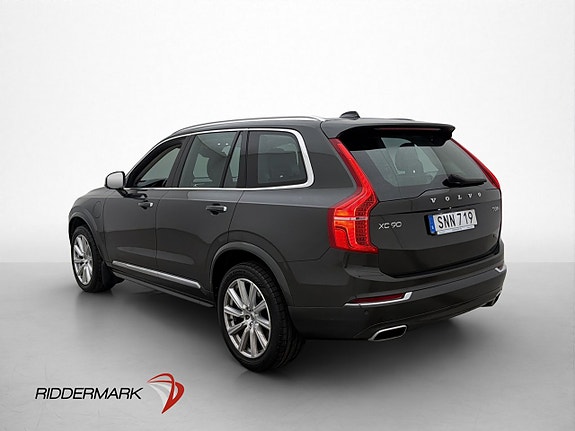 Volvo XC90 5 of 30