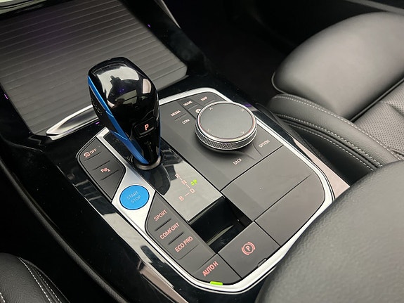 BMW iX3 24 of 30