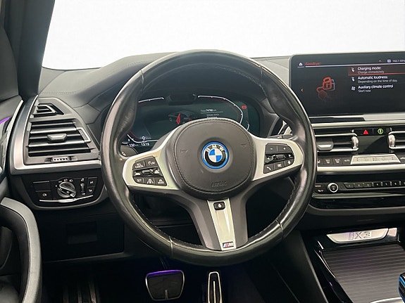 BMW iX3 14 of 30
