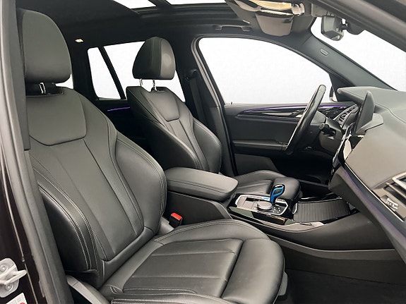 BMW iX3 15 of 30