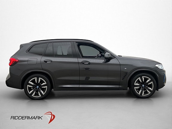 BMW iX3 10 of 30