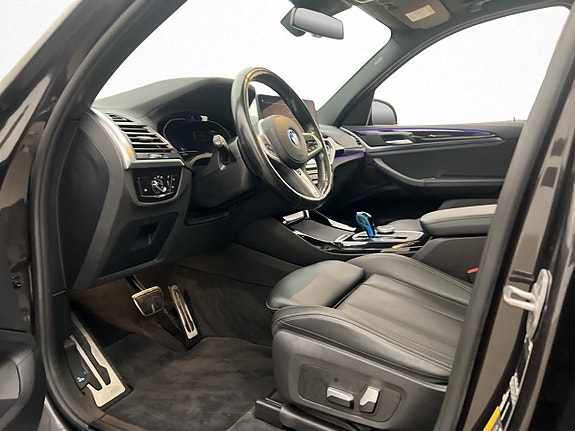 BMW iX3 13 of 30