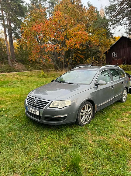 Volkswagen Passat 2 of 8