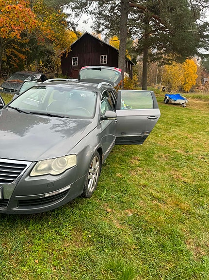 Volkswagen Passat 4 of 8