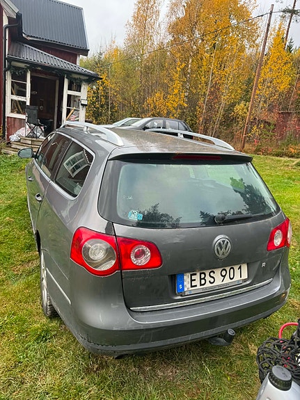Volkswagen Passat 3 of 8