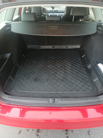 Volkswagen Passat 10 of 13