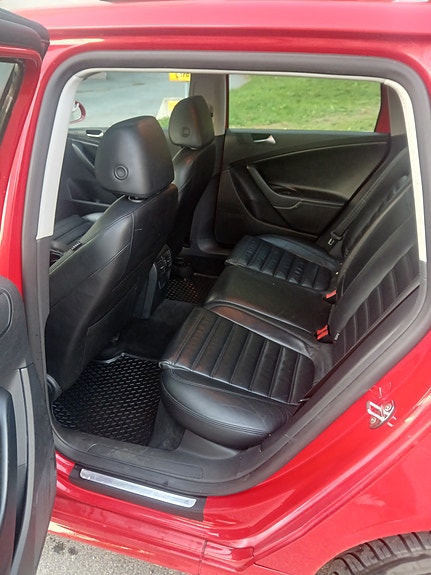 Volkswagen Passat 6 of 13