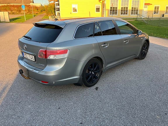 Toyota Avensis 6 of 11