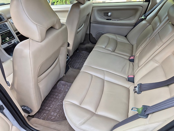 Volvo S70 11 of 13