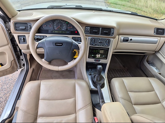 Volvo S70 10 of 13