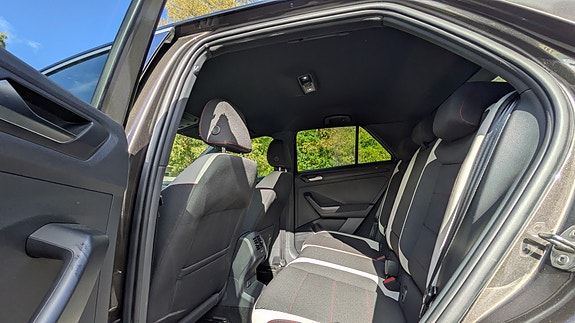 Volkswagen T-Roc 9 of 11