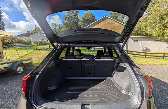 Volkswagen T-Roc 10 of 11