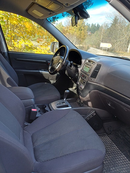 Hyundai Santa Fe 5 of 8
