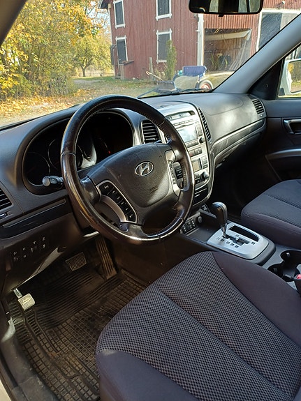 Hyundai Santa Fe 4 of 8