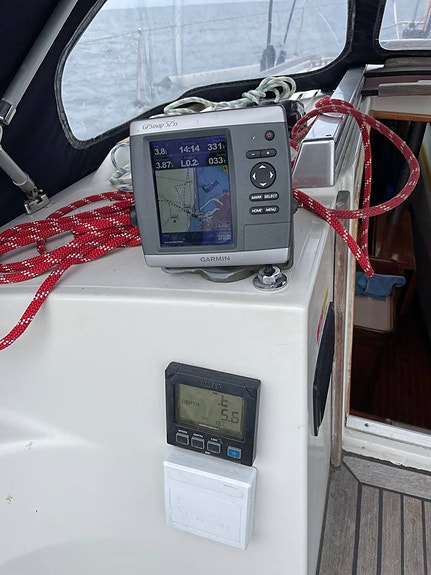 Beneteau First 325 8 of 18