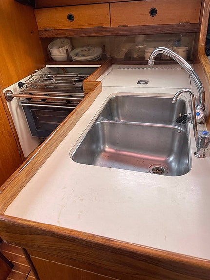 Beneteau First 325 6 of 18