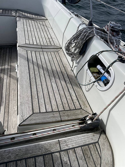 Beneteau First 325 12 of 18