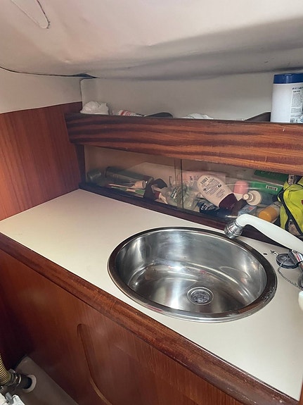 Beneteau First 325 7 of 18