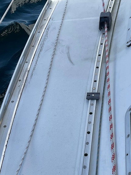 Beneteau First 325 14 of 18