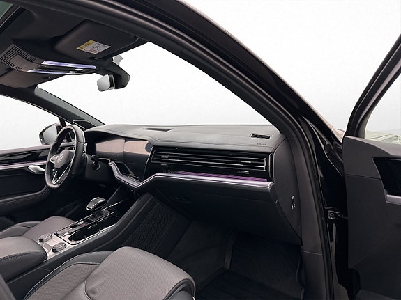 Volkswagen Touareg 15 of 30