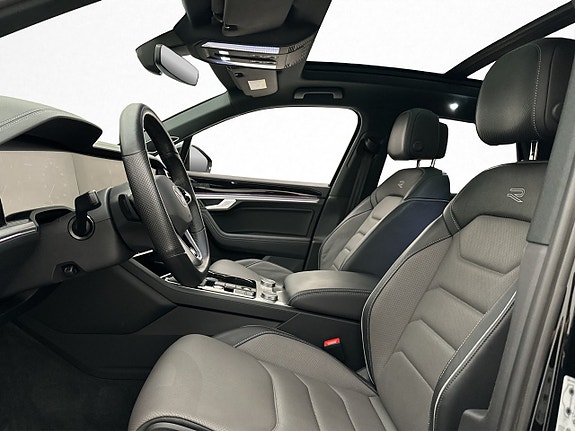 Volkswagen Touareg 12 of 30