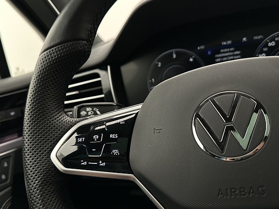 Volkswagen Touareg 19 of 30
