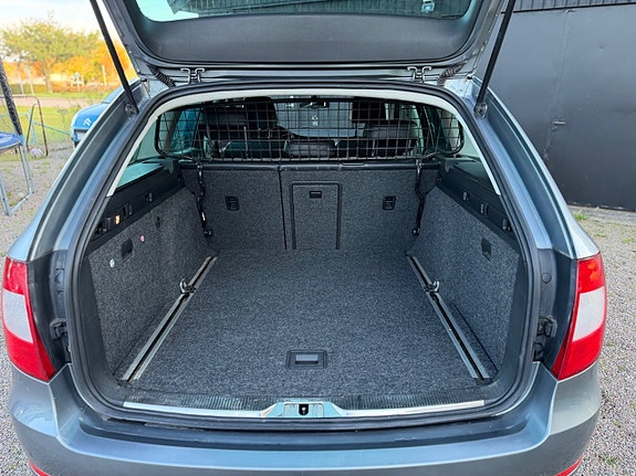Skoda Superb 17 of 20