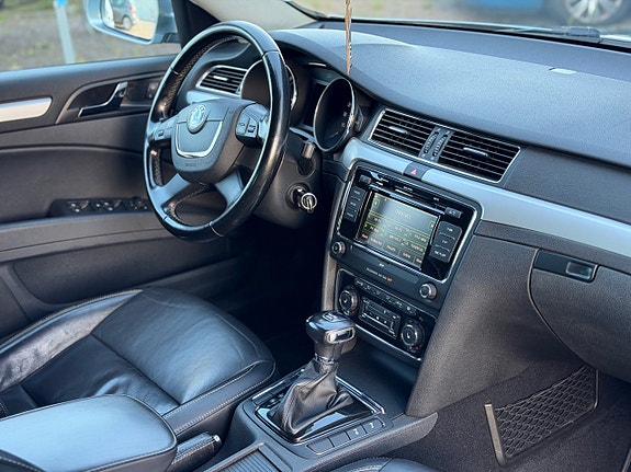 Skoda Superb 15 of 20