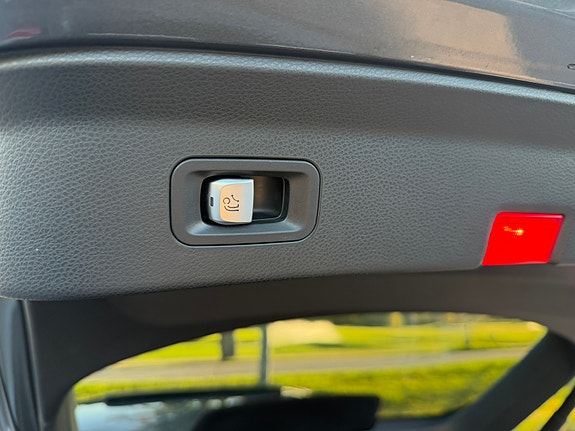 Mercedes-Benz GLC220 d 14 of 17