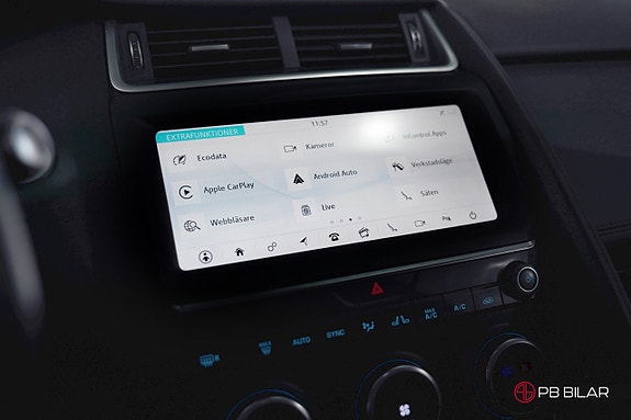 Jaguar E-PACE 16 of 21