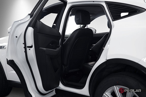 Jaguar E-PACE 9 of 21