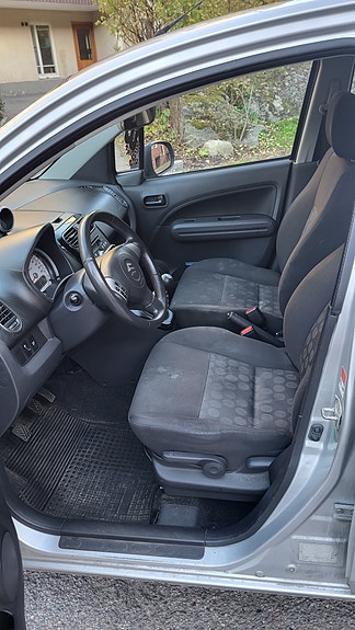 Suzuki Splash 7 of 9