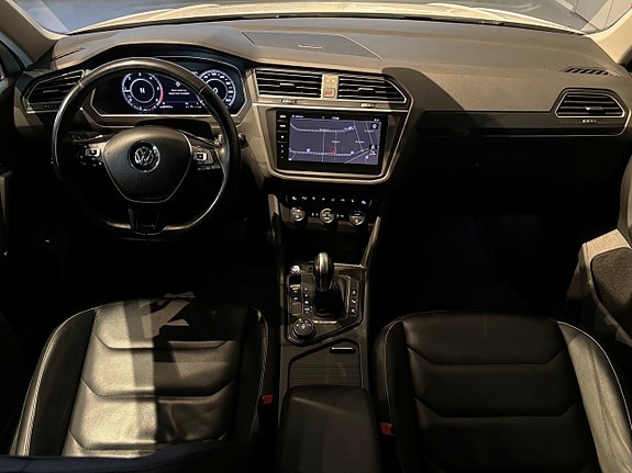 Volkswagen Tiguan 18 of 29