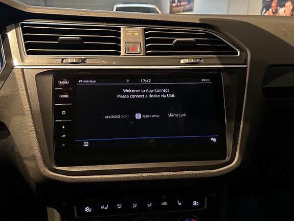 Volkswagen Tiguan 21 of 29