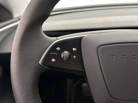 Tesla Model 3 19 of 30