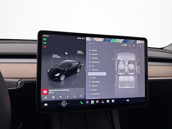 Tesla Model Y 25 of 30