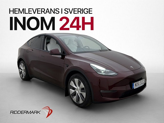 Tesla Model Y 4 of 30
