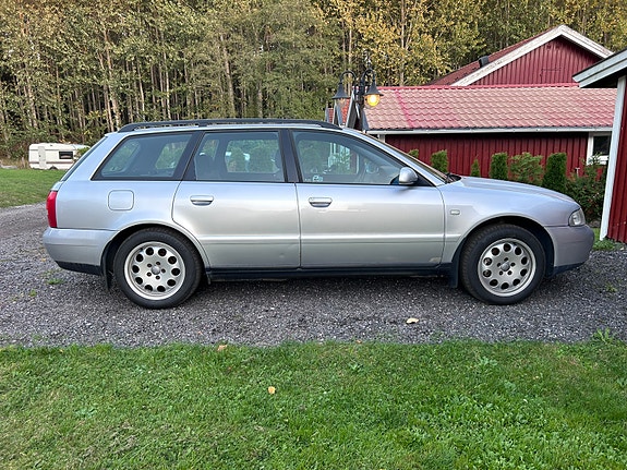 Audi A4 2 of 12