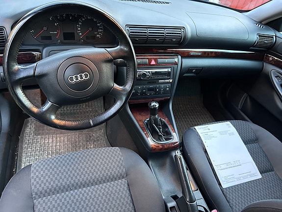 Audi A4 10 of 12
