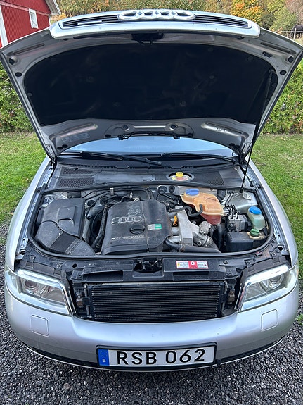 Audi A4 6 of 12