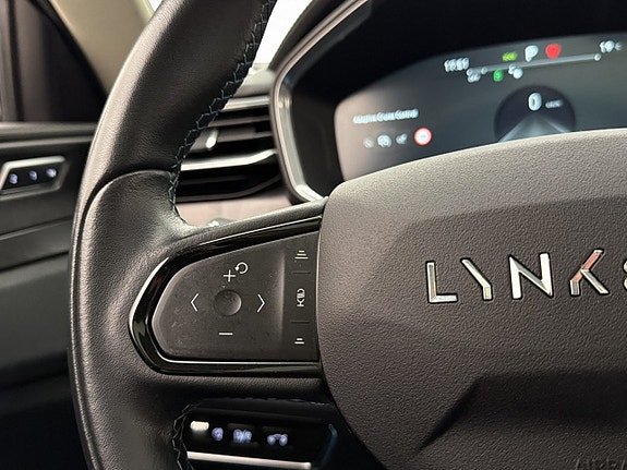 Lynk & Co 01 20 of 30