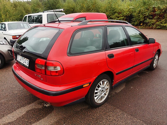 Volvo V40 4 of 10
