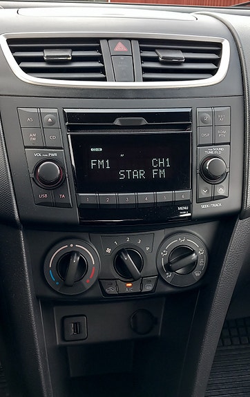 Suzuki Swift 5 of 7