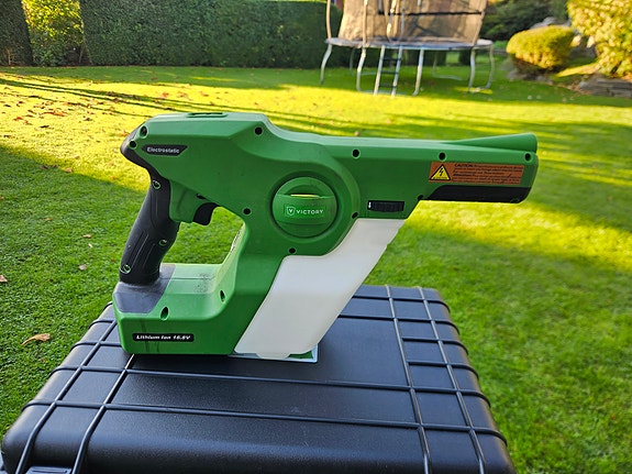Product image 1 of 3
