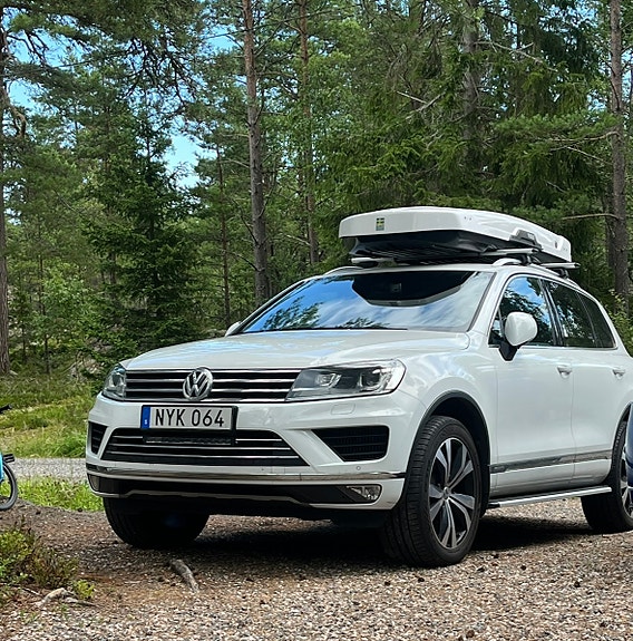 Volkswagen Touareg 4 of 6