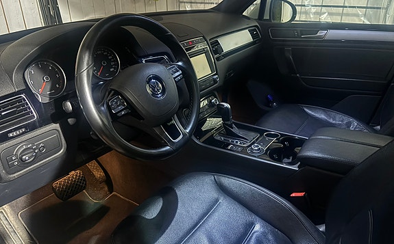 Volkswagen Touareg 6 of 6