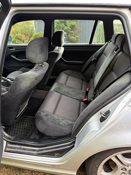 BMW 320i 7 of 10