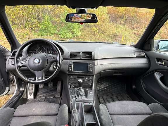 BMW 320i 6 of 10