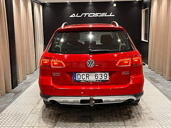 Volkswagen Passat Alltrack 10 of 19