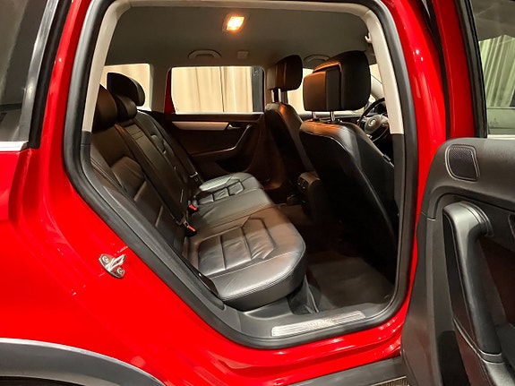 Volkswagen Passat Alltrack 11 of 19